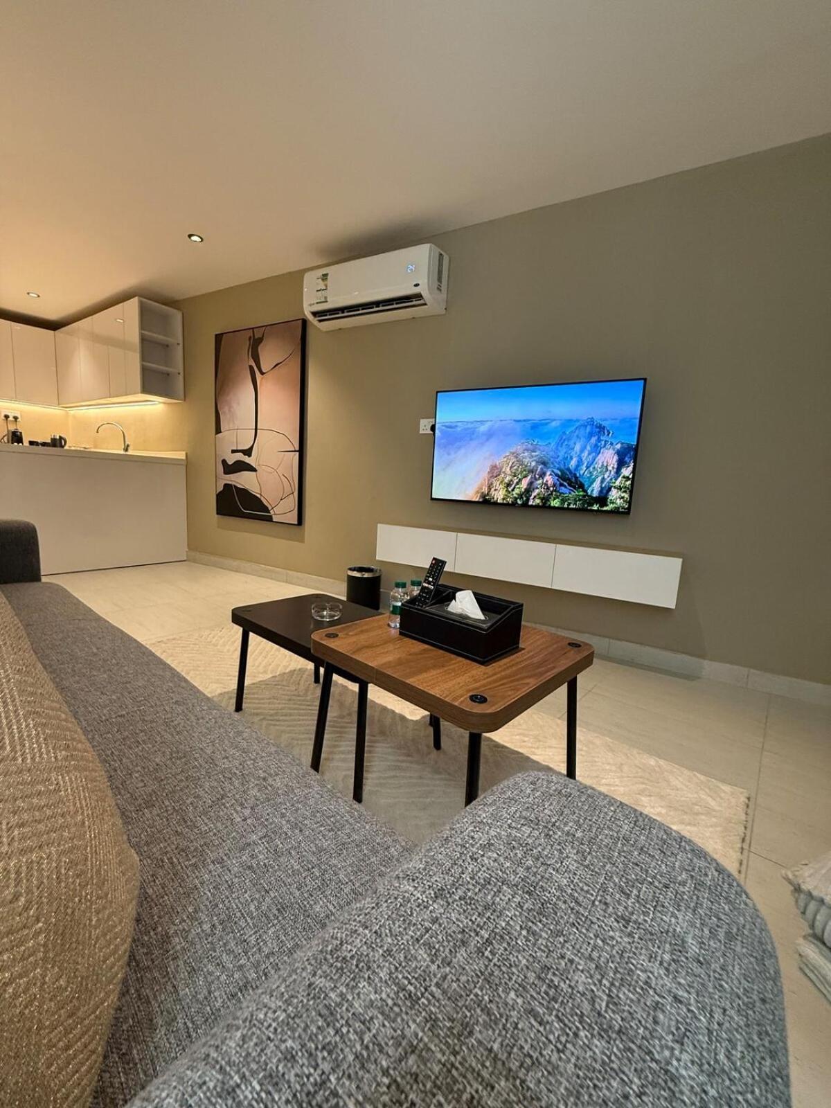 Apartment Luxury Stay In Al Sulaymaniyah, Private Entrance